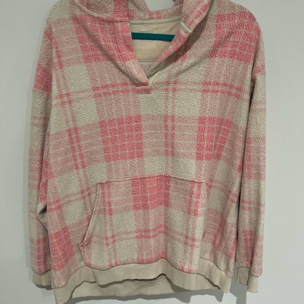 sure fuzzy and comfortable aerie sweatshirt